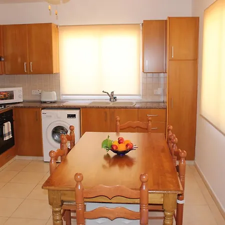 Sirena Sunrise Holiday Apartment Paphos